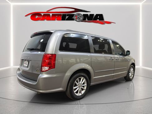 Used 2016 Dodge Grand Caravan SXT w/ Rear Park Assist Package FWD image 10