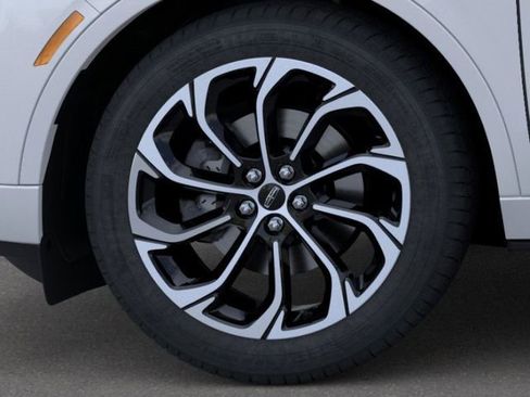 New 2026 Lincoln Nautilus Reserve image 37