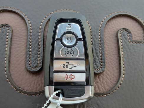 New 2026 Ford F250 King Ranch w/ Tremor Off-Road Package image 34