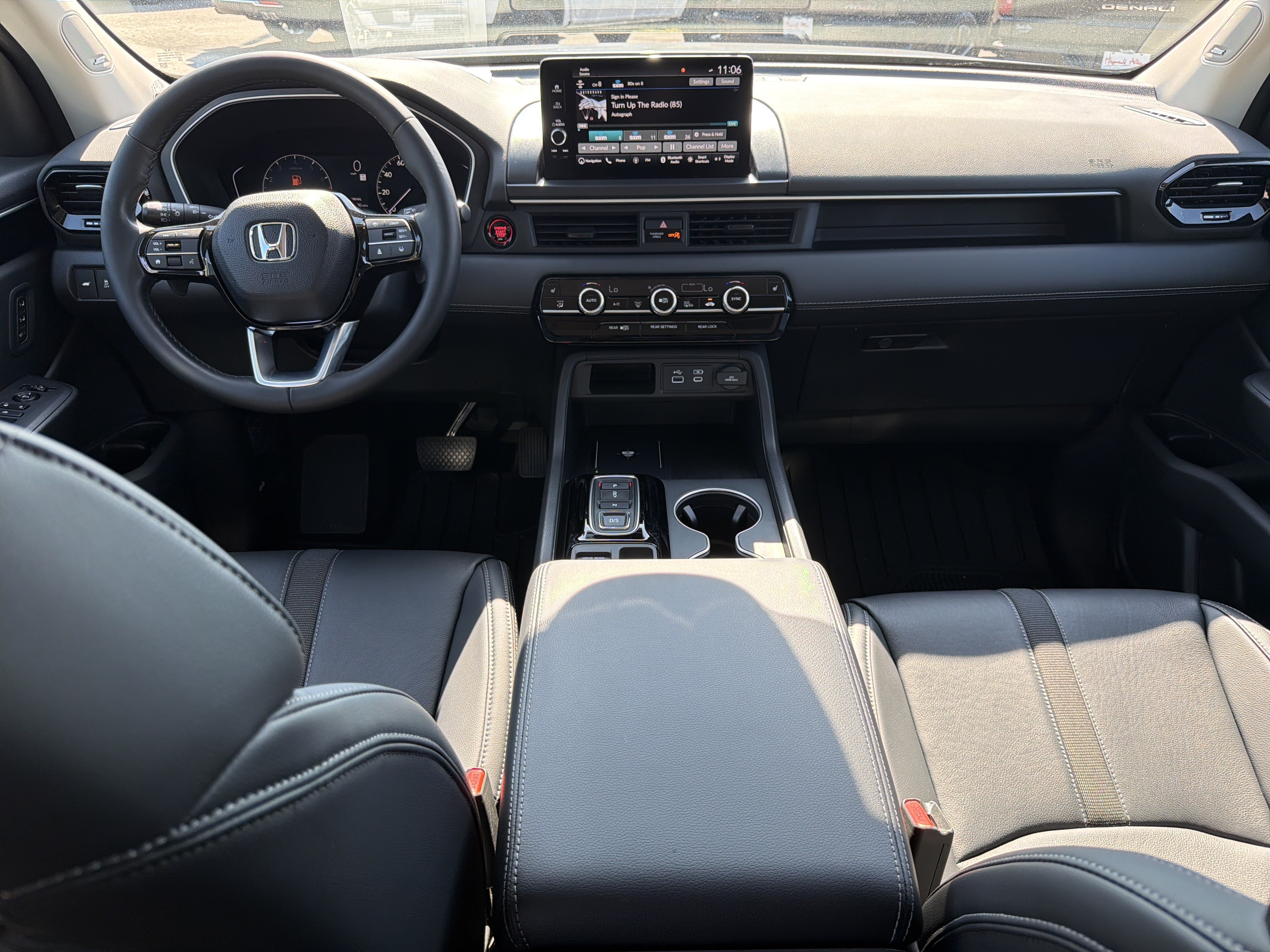 Used 2023 Honda Pilot Touring image 22