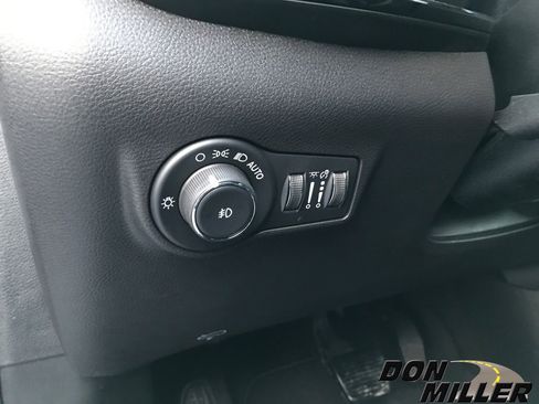 New 2026 Jeep Compass Limited image 13