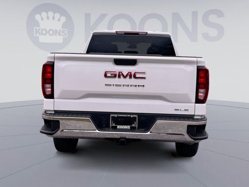 New 2026 GMC Sierra 1500 SLE image 5