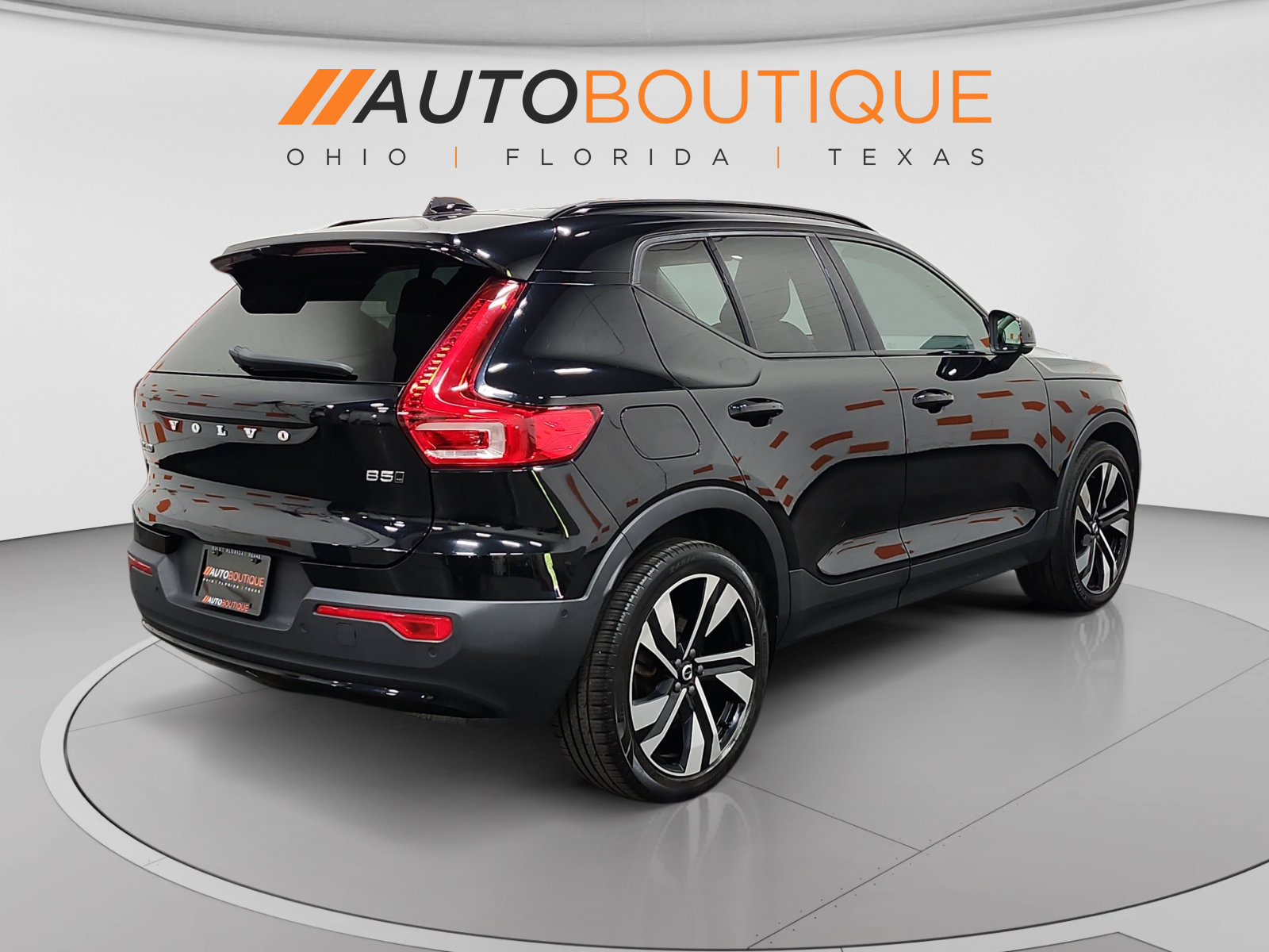 Used 2023 Volvo XC40 B5 Ultimate w/ Protection Package Premier AWD/4WD image 5