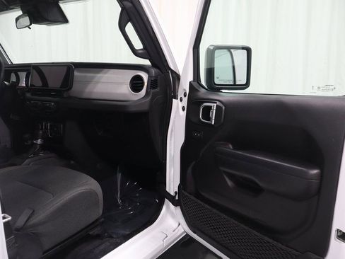 Certified 2024 Jeep Wrangler Sport S image 14