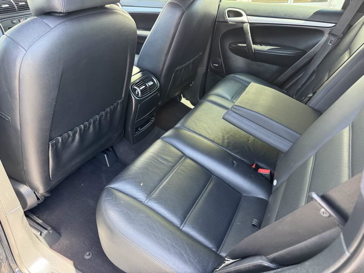 Used 2010 Porsche Cayenne AWD/4WD image 19