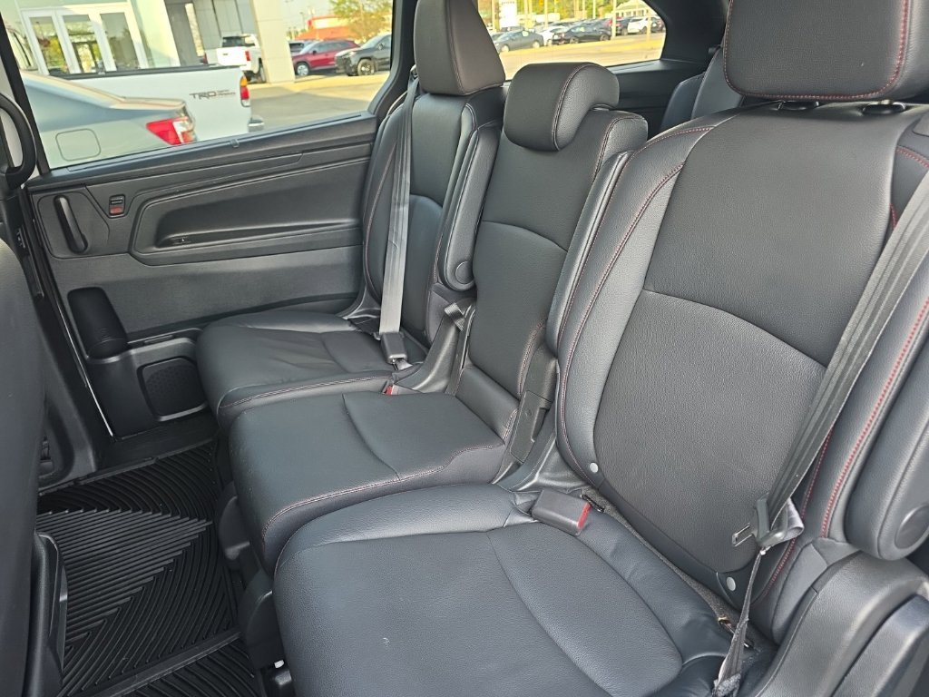 Used 2023 Honda Odyssey Sport image 12