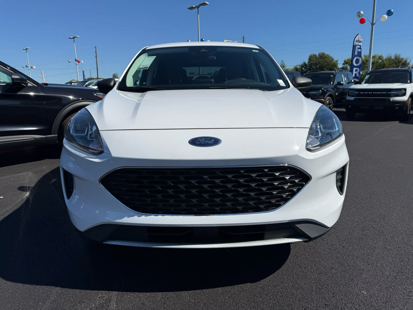 Used 2022 Ford Escape SE w/ Cold Weather Package FWD image 23