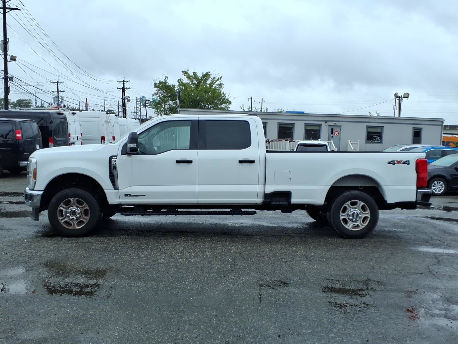 Used 2026 Ford F250 XLT AWD/4WD image 4