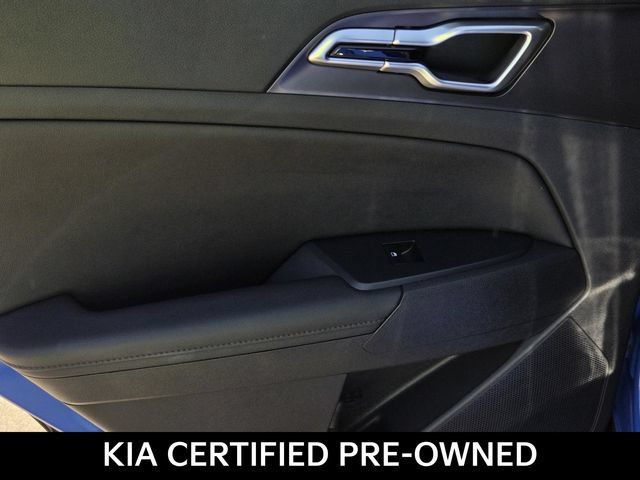 Certified 2026 Kia Sportage EX w/ EX Panorama Roof Package FWD image 12