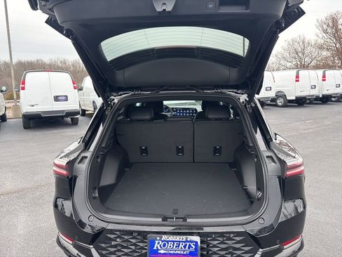 New 2026 Chevrolet Equinox EV RS image 36