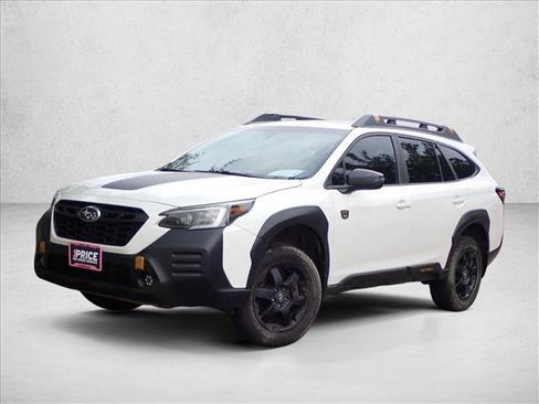 Used 2022 Subaru Outback Wilderness w/ Wilderness Package AWD/4WD image 11