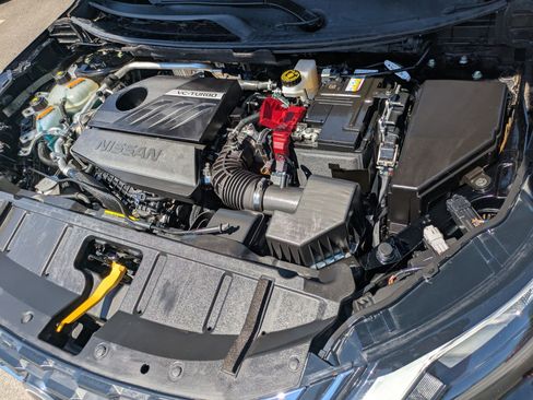 Used 2023 Nissan Rogue SV AWD/4WD image 34