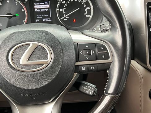Used 2022 Lexus GX 460 Premium w/ Premium Plus Package image 18