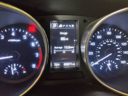 Used 2018 Hyundai Santa Fe Sport AWD/4WD image 23