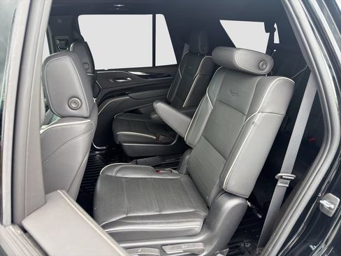 Used 2022 Cadillac Escalade Sport w/ Touring Package AWD/4WD image 26