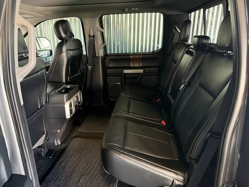 Used 2020 Ford F150 Lariat w/ Equipment Group 502A Luxury AWD/4WD image 15