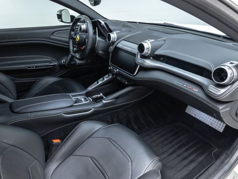 Certified 2017 Ferrari GTC4Lusso AWD/4WD image 53