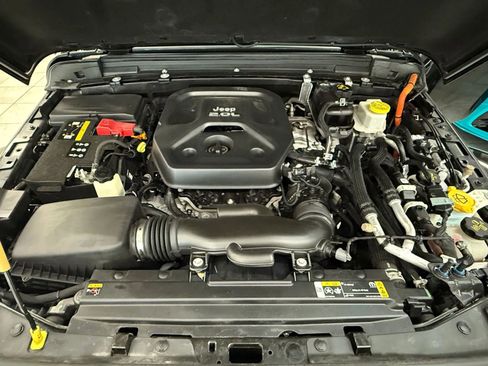 Used 2022 Jeep Wrangler Unlimited Sahara w/ Cold Weather Group image 34