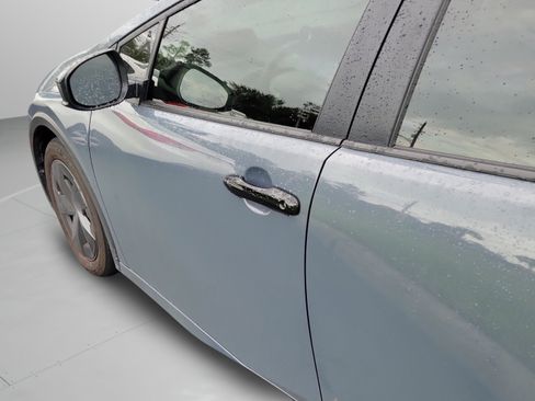 Used 2026 Toyota Prius Plug-In Hybrid FWD image 28