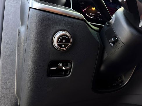 Used 2024 Mercedes-Benz GLC 300 image 20