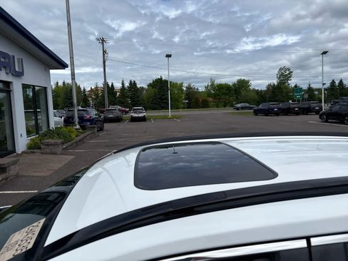 Used 2022 Toyota RAV4 XLE w/ Convenience Package AWD/4WD image 12