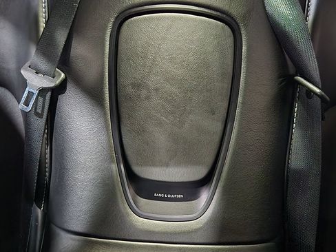 Used 2021 Aston Martin DB11 Coupe RWD image 59