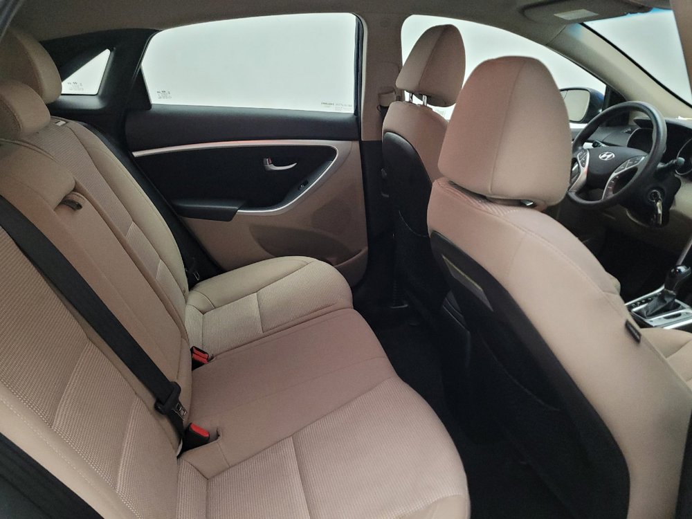 Used 2016 Hyundai Elantra GT FWD image 19