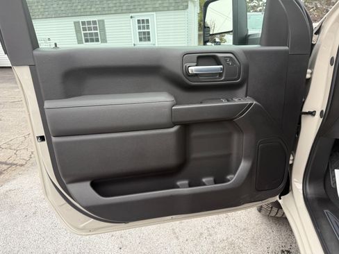 New 2026 GMC Sierra 3500 SLE image 15