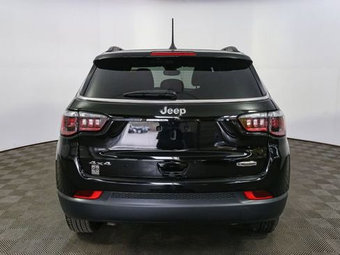 Used 2023 Jeep Compass Latitude w/ Convenience Group AWD/4WD image 9