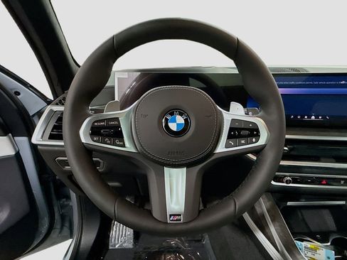 New 2026 BMW X7 xDrive40i w/ M Sport Package AWD/4WD image 36