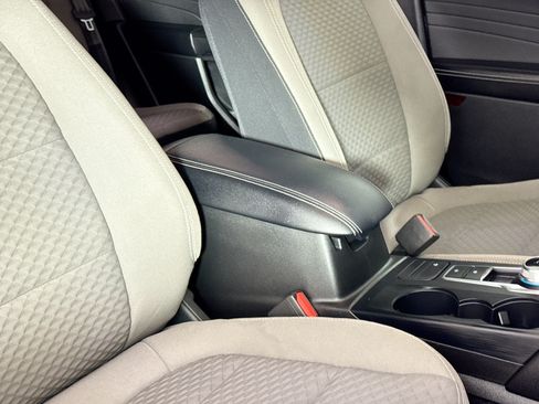 Used 2022 Ford Escape SE AWD/4WD image 38