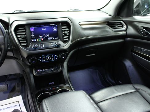 Used 2023 GMC Acadia AT4 w/ Preferred Package image 18