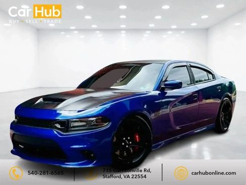 Used 2018 Dodge Charger R/T RWD image 3