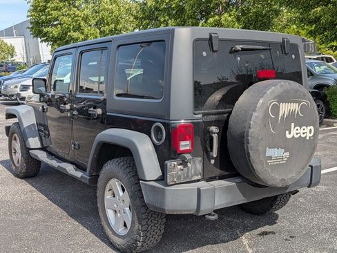 Used 2017 Jeep Wrangler Unlimited Sport w/ Quick Order Package 24S AWD/4WD image 7