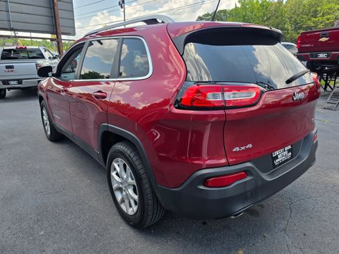 Used 2014 Jeep Cherokee Latitude w/ Cold Weather Group AWD/4WD image 7