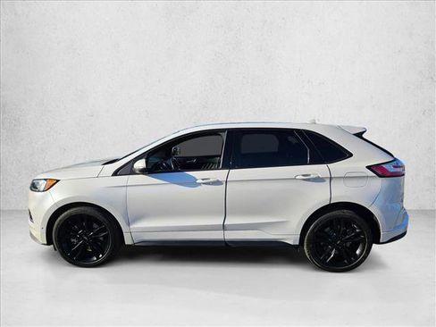 Used 2019 Ford Edge ST w/ Equipment Group 401A image 9
