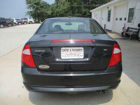 Used 2010 Ford Fusion SE FWD image 5
