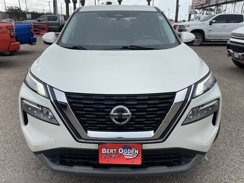 Certified 2021 Nissan Rogue SV image 2