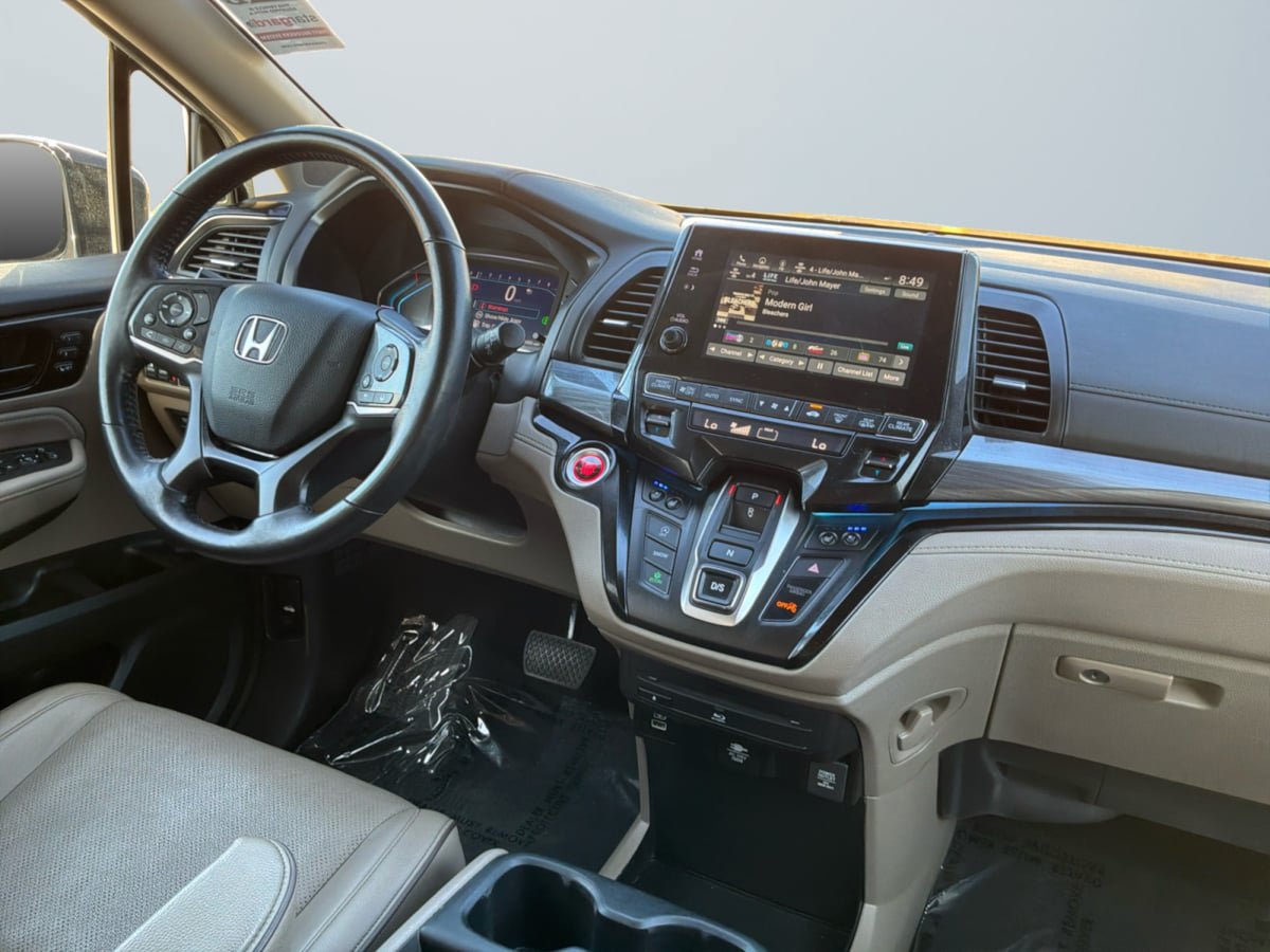 Used 2022 Honda Odyssey Elite image 14