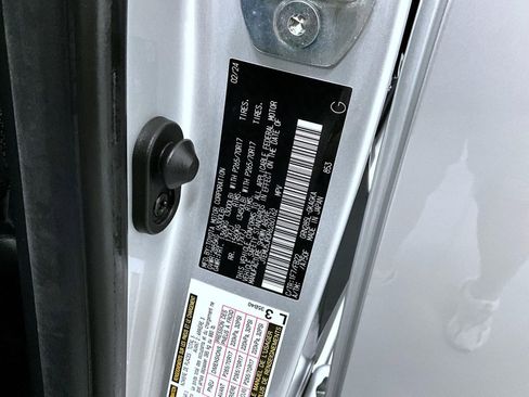 Used 2024 Toyota 4Runner SR5 image 25