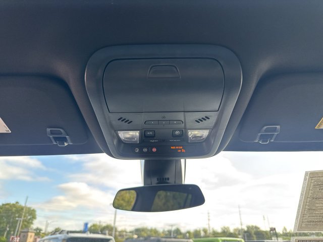 Used 2024 Cadillac XT6 Luxury FWD image 24