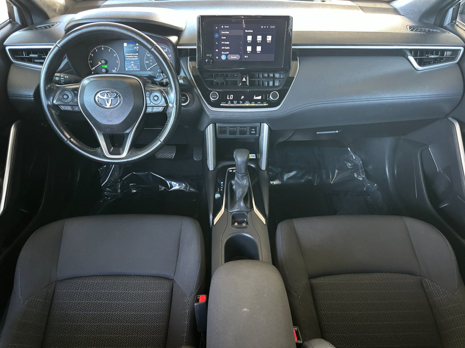 Used 2023 Toyota Corolla Cross AWD Hybrid image 12