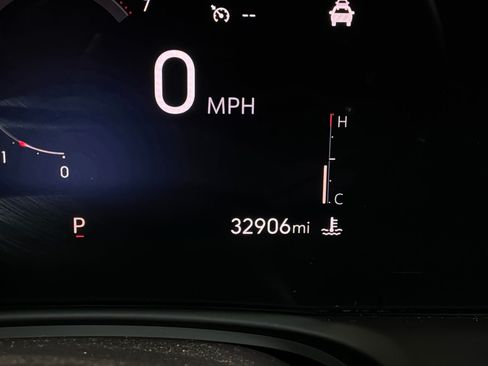 Used 2025 Buick Encore GX Preferred FWD image 37
