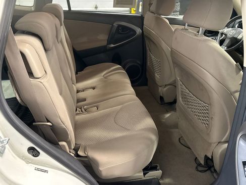 Used 2006 Toyota RAV4 Limited image 12