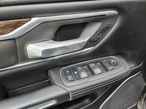 Used 2020 RAM 1500 Laramie image 42