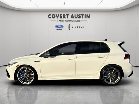 Used 2024 Volkswagen Golf R image 2