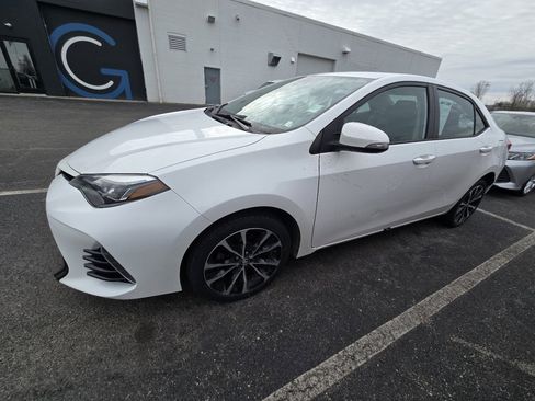 Used 2017 Toyota Corolla SE image 4