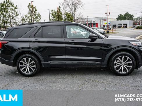 Used 2025 Ford Explorer ST-Line AWD/4WD image 9