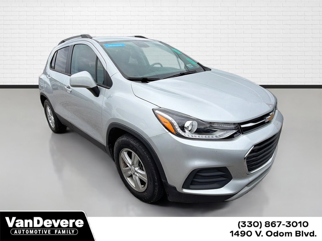 Used 2022 Chevrolet Trax LT w/ LT Convenience Package FWD image 1