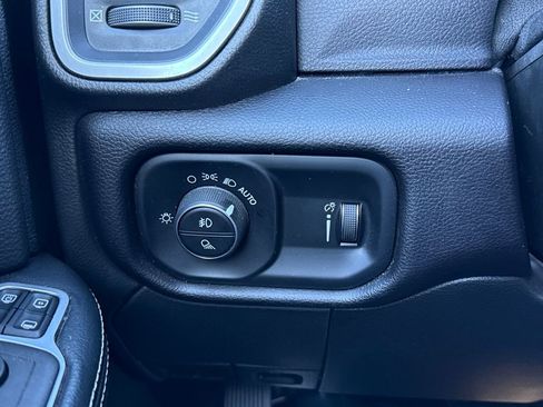 Used 2023 RAM 2500 Big Horn w/ Night Edition image 22